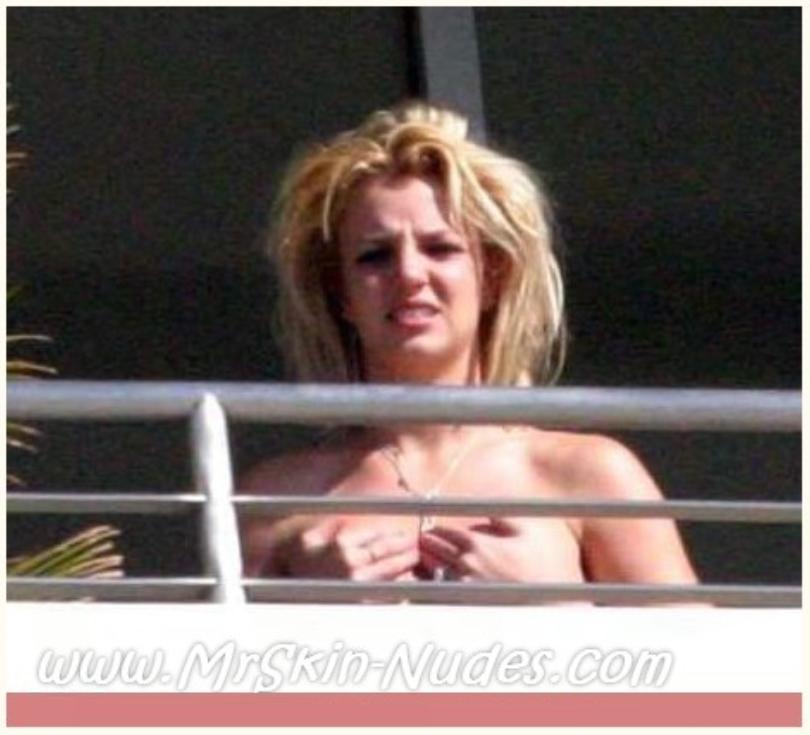 Britney Spears pictures @ MrNudes.com nude and exposed celebrity movie scen...