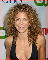 annalynne-mccord_08.jpg - 229 KB