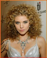 annalynne-mccord_09.jpg - 265 KB