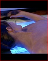 crystal-lowe_03.jpg - 69 KB