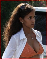 halle-berry_03.jpg - 191 KB