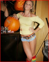 kendra-wilkinson_10.jpg - 165 KB