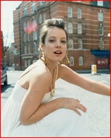 lily-allen_03.jpg - 61 KB