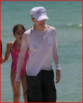 madonna_03.jpg - 126 KB