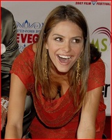 maria-menounos_06.jpg - 121 KB