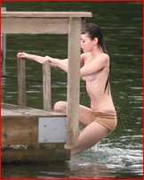 megan-fox_01.jpg - 239 KB