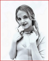 mena-suvari_02.jpg - 106 KB