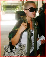 mena-suvari_16.jpg - 239 KB