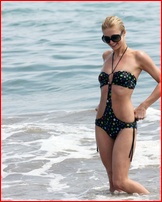 paris-hilton_05.jpg - 131 KB