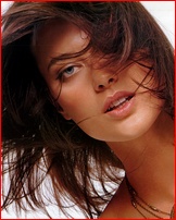 shalom-harlow_03.jpg - 182 KB