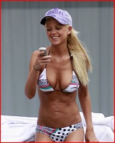 tara-reid_04.jpg - 85 KB