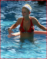 tara-reid_06.jpg - 210 KB