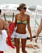 alessandra-ambrosio_04.jpg - 130 KB