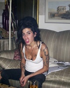 amy-winehouse_12.jpg - 151 KB