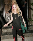 avril-lavigne_03.jpg - 153 KB