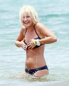 elisha-cuthbert_15.jpg - 119 KB