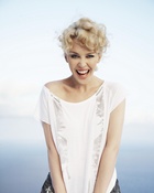 kylie-minogue_05.jpg - 75 KB