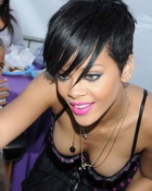 rihanna_05.jpg - 113 KB