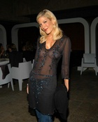 tori-spelling_08.jpg - 96 KB