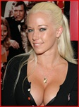 kendra-wilkinson_01.jpg - 121 KB