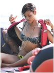 rihanna_11.jpg - 133 KB