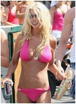 tara-reid_01.jpg - 143 KB