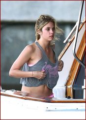 Ashley Benson Nude Pictures