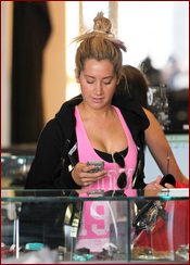 Ashley Tisdale Nude Pictures