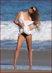 Charlie Riina Nude Pictures