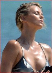 Charlize Theron Nude Pictures