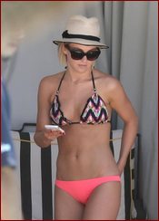 Julianne Hough Nude Pictures