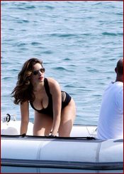 Kelly Brook Nude Pictures