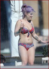 Kelly Osbourne Nude Pictures