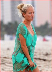 Kendra Wilkinson Nude Pictures