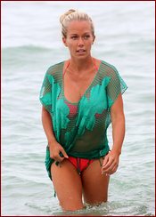 Kendra Wilkinson Nude Pictures