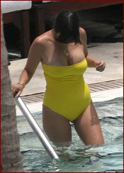 Kourtney Kardashian Nude Pictures