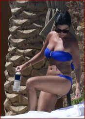 Kourtney Kardashian Nude Pictures