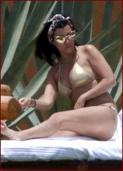 Kourtney Kardashian Nude Pictures