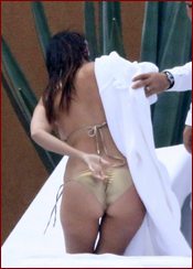 Kourtney Kardashian Nude Pictures