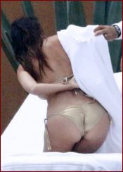 Kourtney Kardashian Nude Pictures