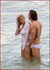 Lara Stone Nude Pictures