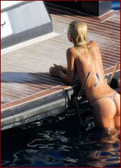 Michelle Hunziker Nude Pictures