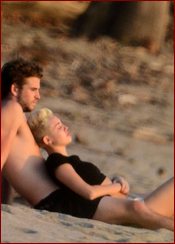 Miley Cyrus Nude Pictures