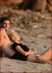 Miley Cyrus Nude Pictures