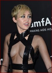 Miley Cyrus Nude Pictures