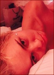 Miley Cyrus Nude Pictures