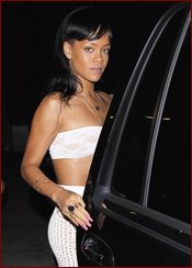 Rihanna Nude Pictures