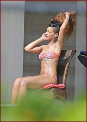 Rihanna Nude Pictures