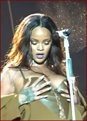 Rihanna Nude Pictures