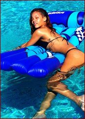 Rihanna Nude Pictures